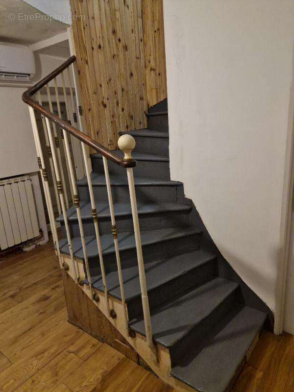 Maison  7 pièce(s) 191 m2  Terrain 475 m² + 5 ares - photo 16