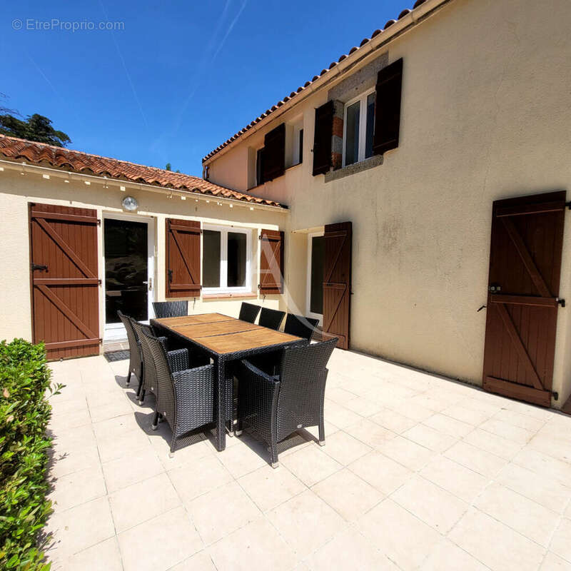 Maison - Saint Avaugourd Des Landes - photo 13