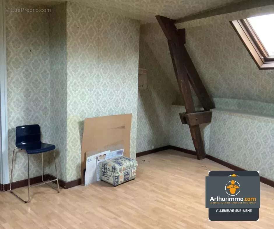 Maison à LONGUEVAL-BARBONVAL