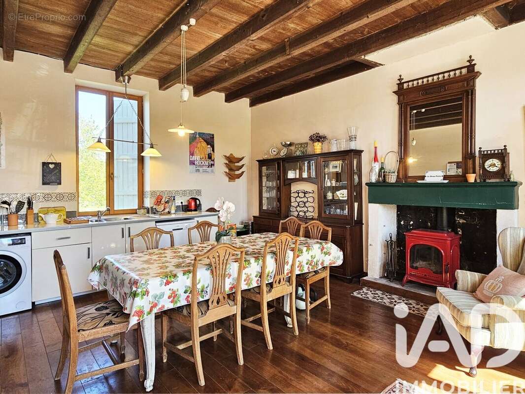 Maison 146 m² à Gibourne  - photo 6