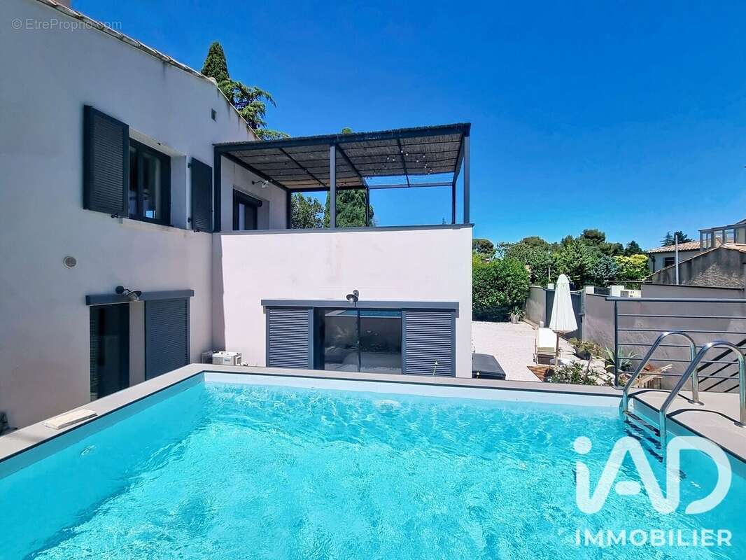 Photo 2 - Maison à NIMES