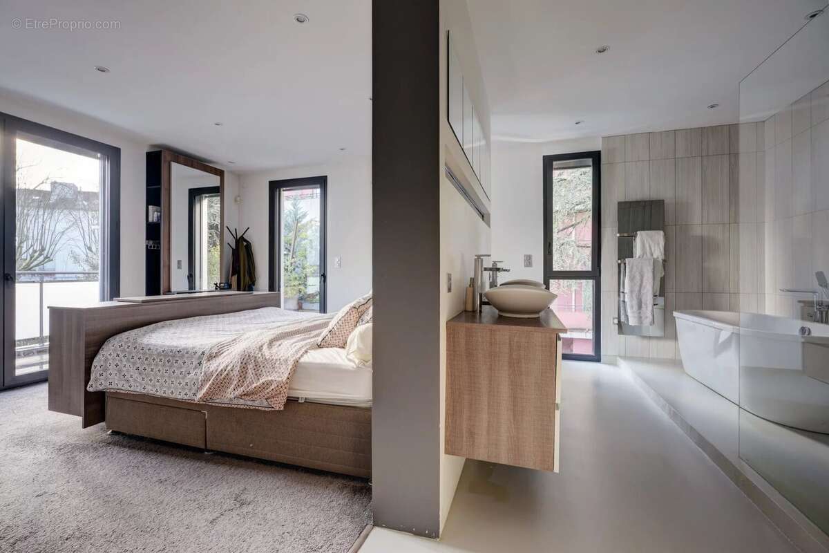 Maison à CALUIRE-ET-CUIRE