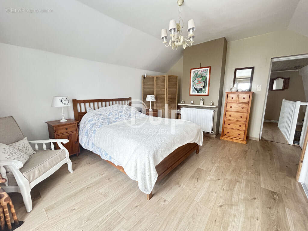 Maison à MONTIGNY-EN-GOHELLE