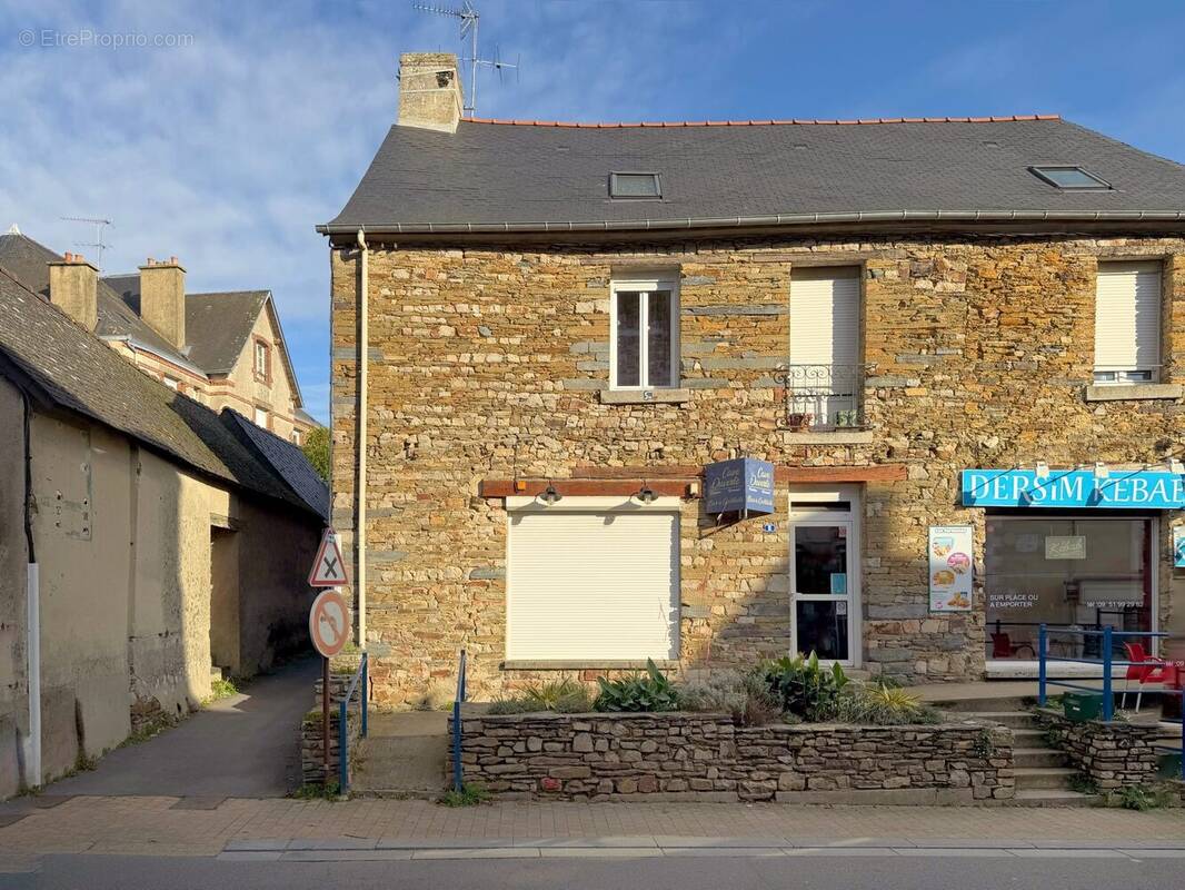 Commerce à BAIN-DE-BRETAGNE