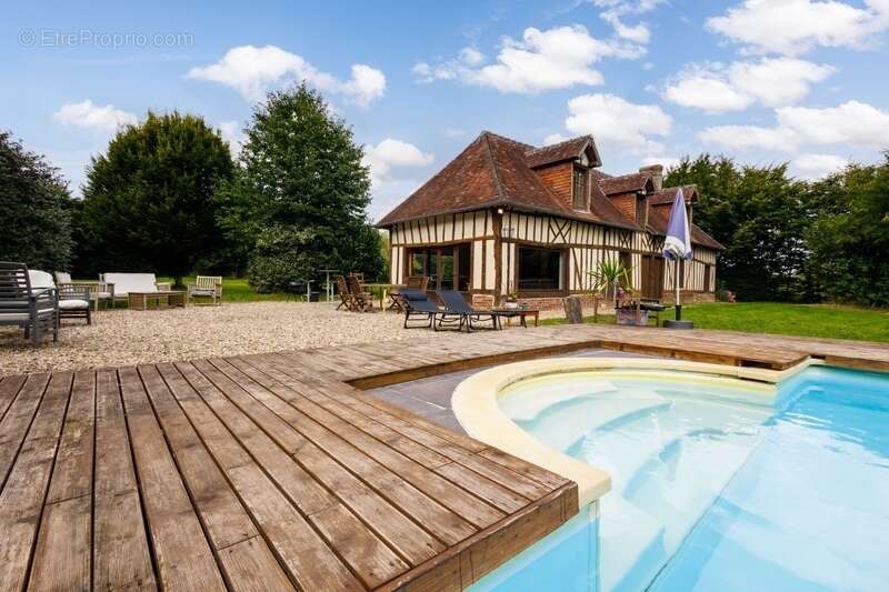 Maison à AJOU