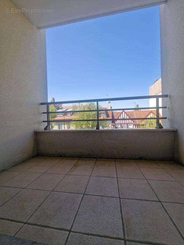 Appartement à VAIRES-SUR-MARNE