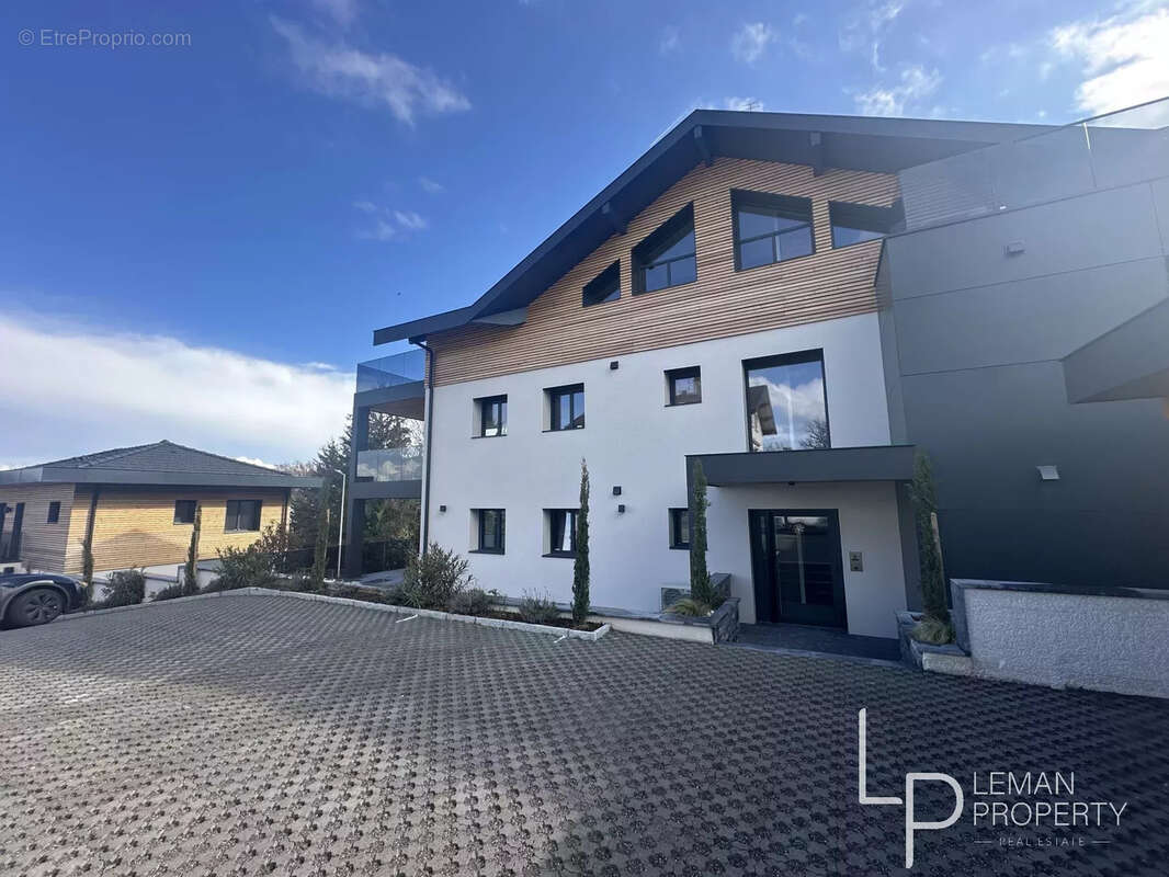 Appartement à NEUVECELLE