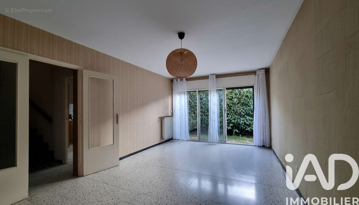 Photo 6 - Maison à LUNEL