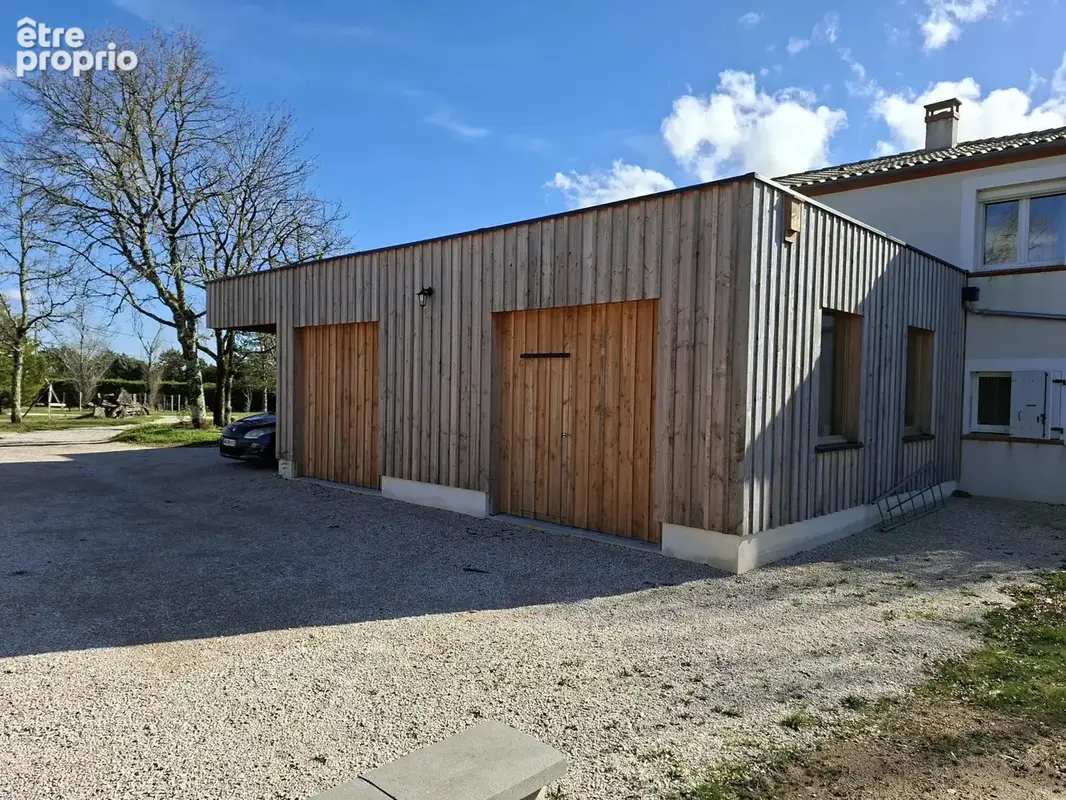 Belle maison familiale aux abords de Cahors sur terrain de 7500 m² - photo 12