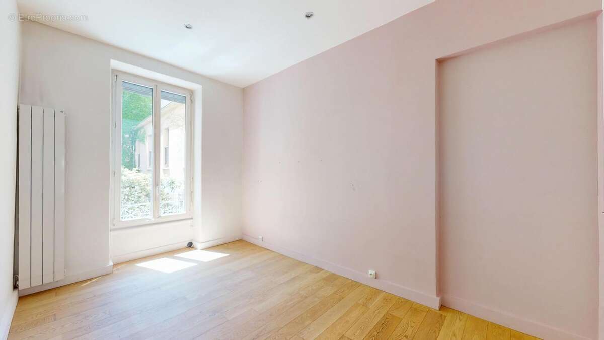 Appartement familial d'exception à vendre  Rare sur le marché ! - photo 11