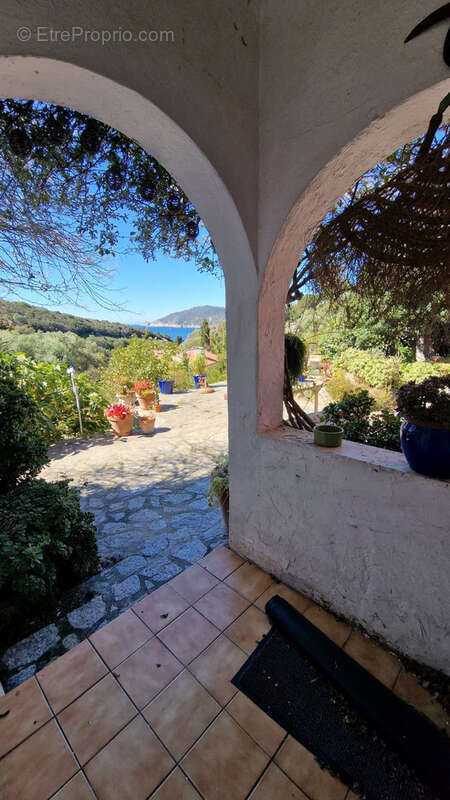 Maison à HYERES