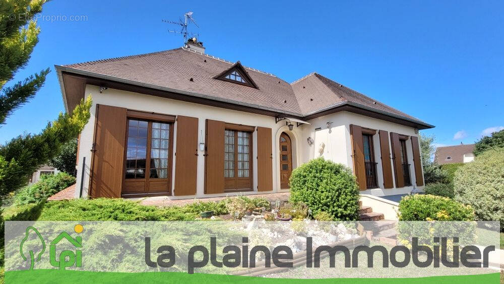 Maison à CORMELLES-LE-ROYAL