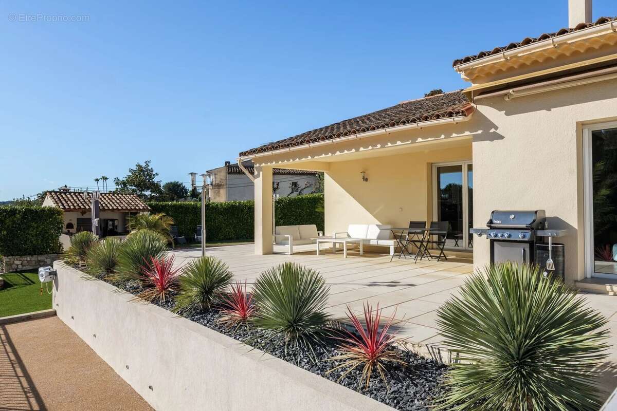 Maison à LA COLLE-SUR-LOUP