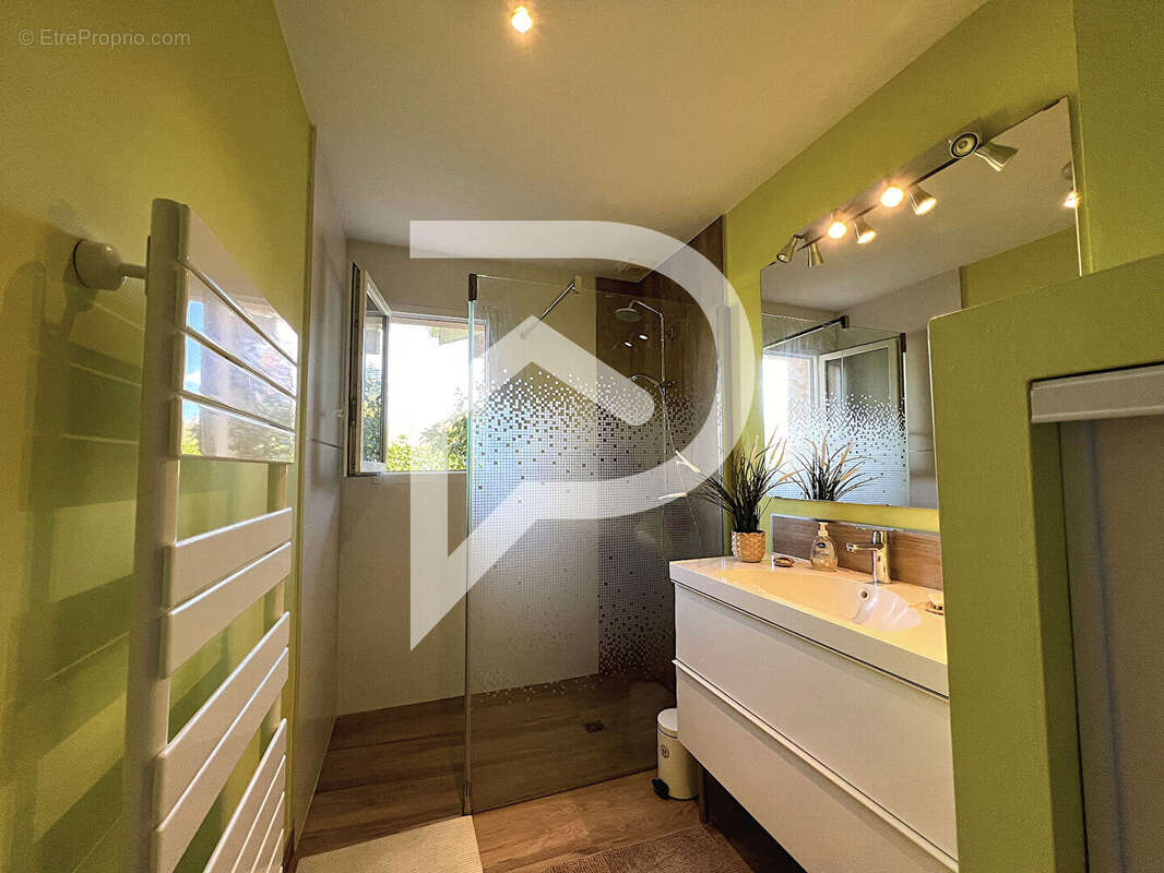 Maison à SAINT-DENIS-DE-PILE