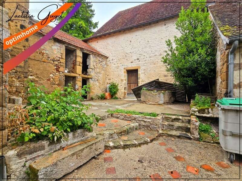 Appartement à SOUVIGNY