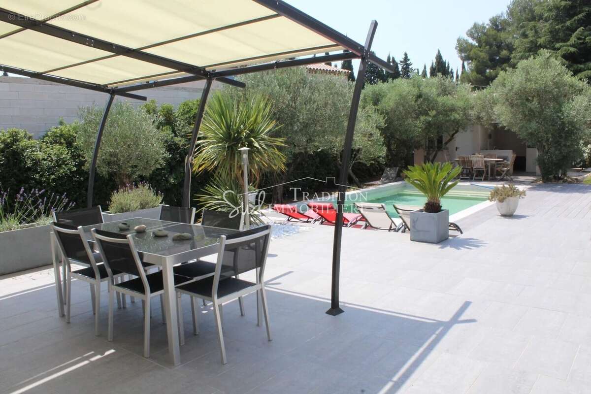 Maison à MAUSSANE-LES-ALPILLES