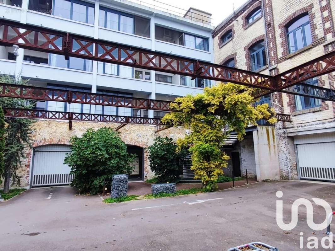 Photo 3 - Commerce à TROYES