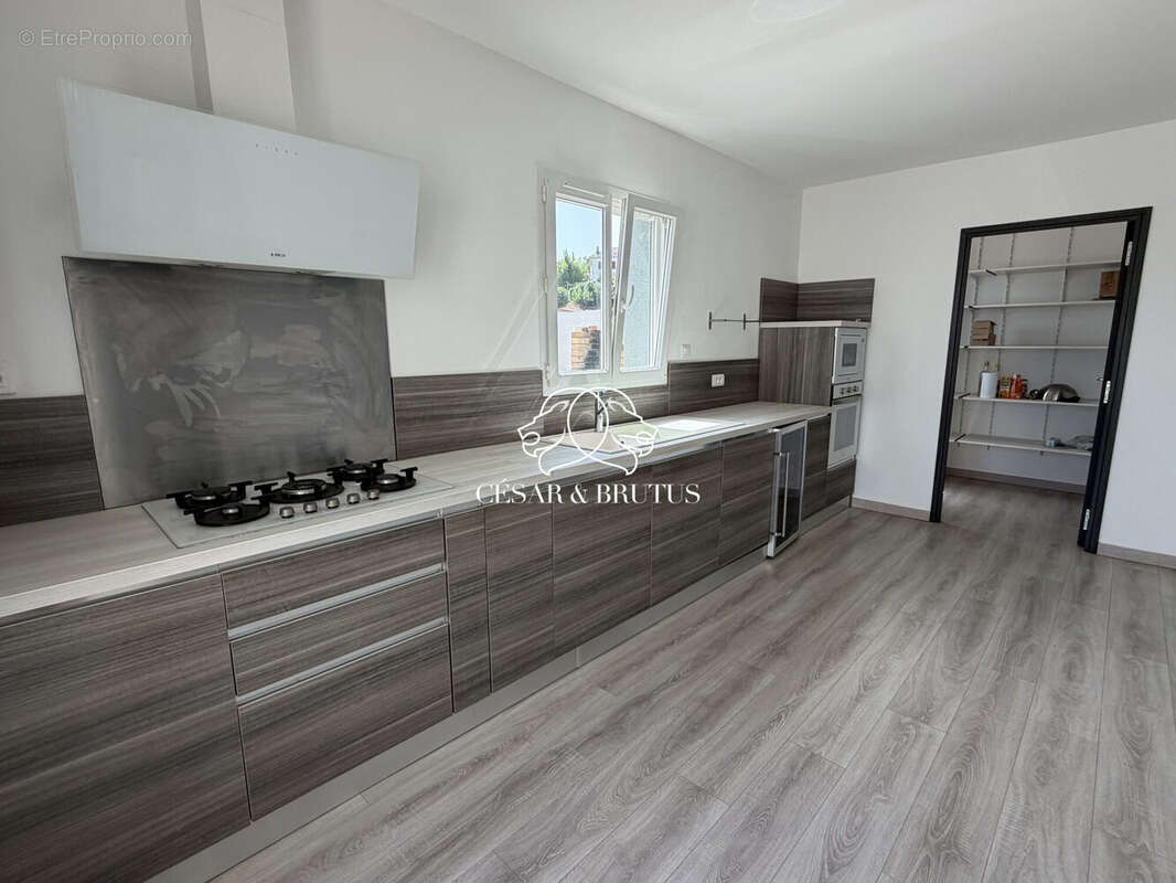 Maison 290 m² à Biguglia  - photo 6