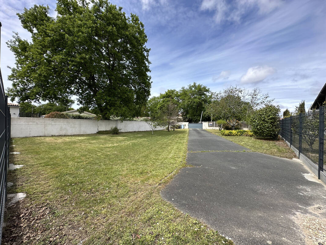 Terrain à GUJAN-MESTRAS