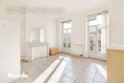 Appartement à MARSEILLE-6E