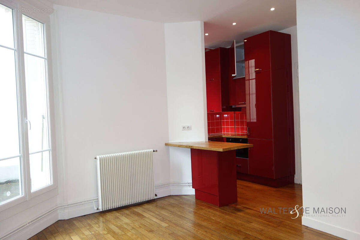 Appartement à PARIS-18E