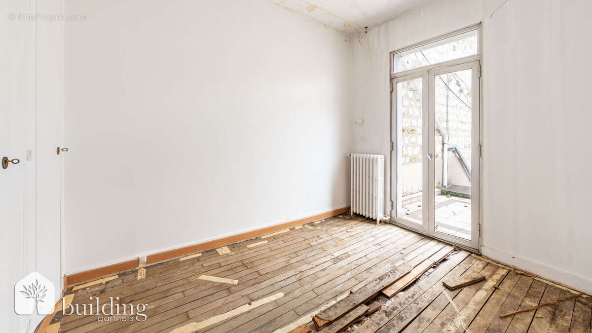 Maison à COURBEVOIE