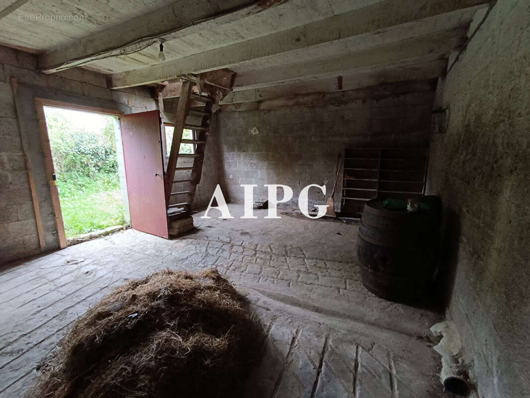 Maison à MAEL-CARHAIX