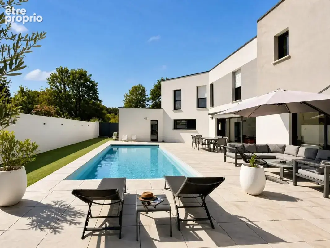 Maison à SAINT-BARTHELEMY-D'ANJOU
