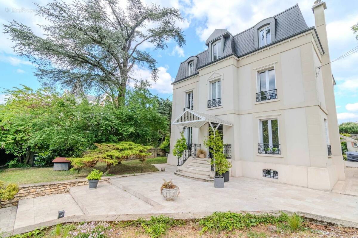 Maison à MONTMORENCY