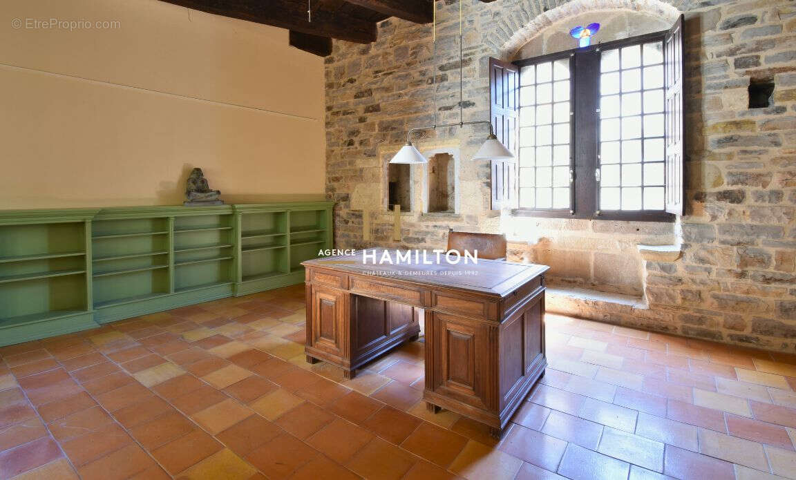 Immeuble historique avec jardin et piscine interieure - ideal projet touristique - photo 10