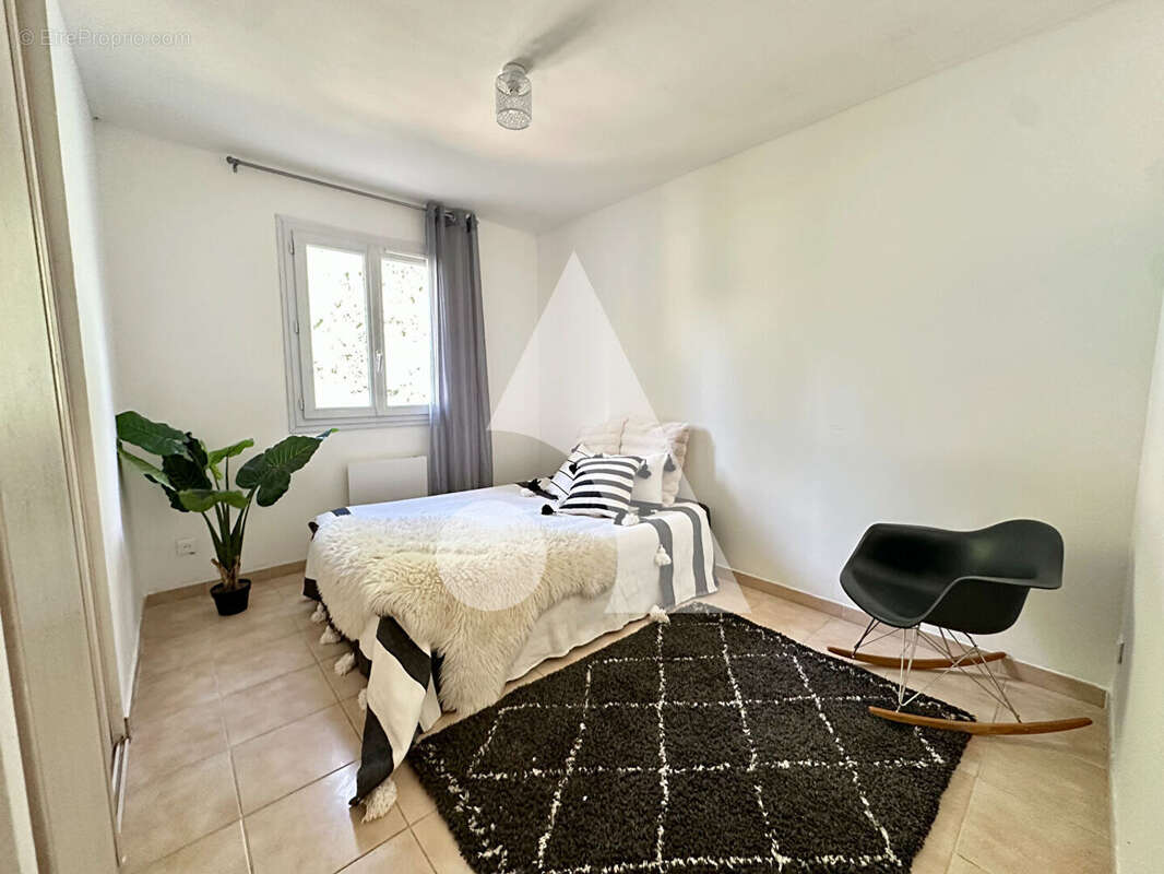 Maison à PEYROLLES-EN-PROVENCE