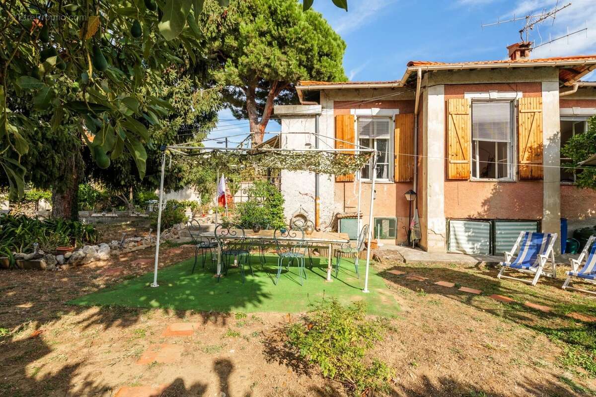 Maison à CAGNES-SUR-MER