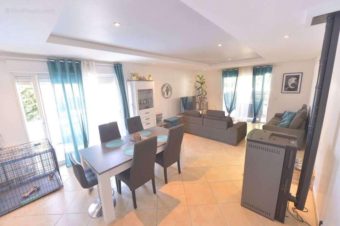 Maison à SAINT-GEORGES-DE-DIDONNE