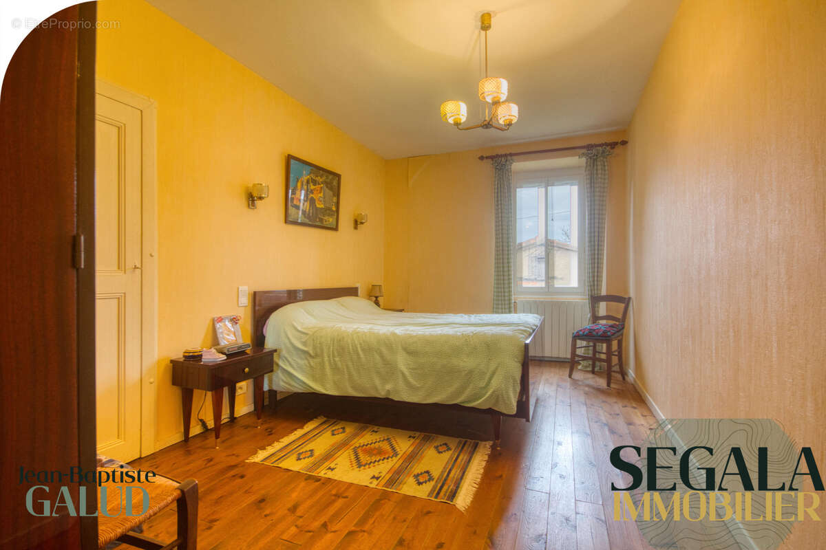 Maison à SAINTE-GEMME