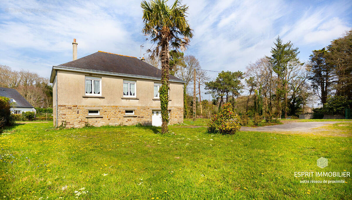 Maison à RIEC-SUR-BELON