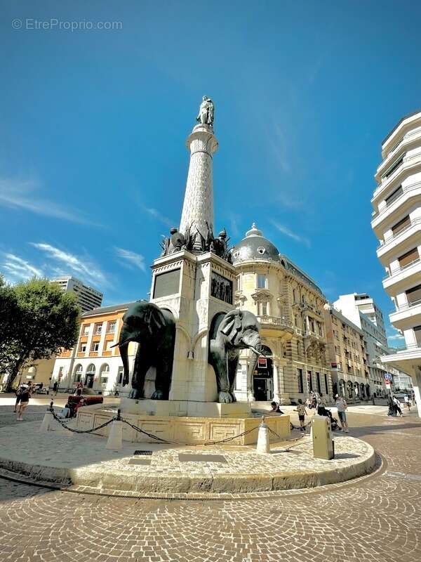 Commerce à CHAMBERY