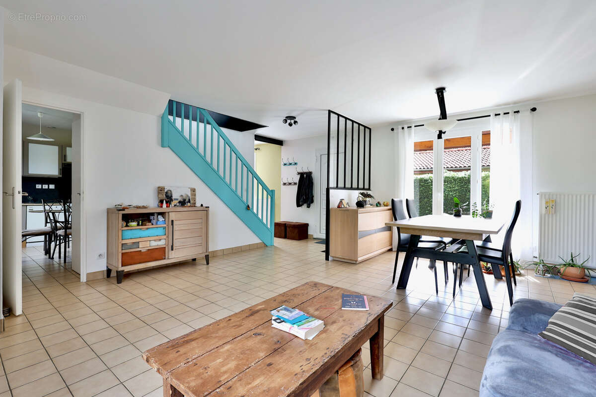 Maison à MARCY-L&#039;ETOILE