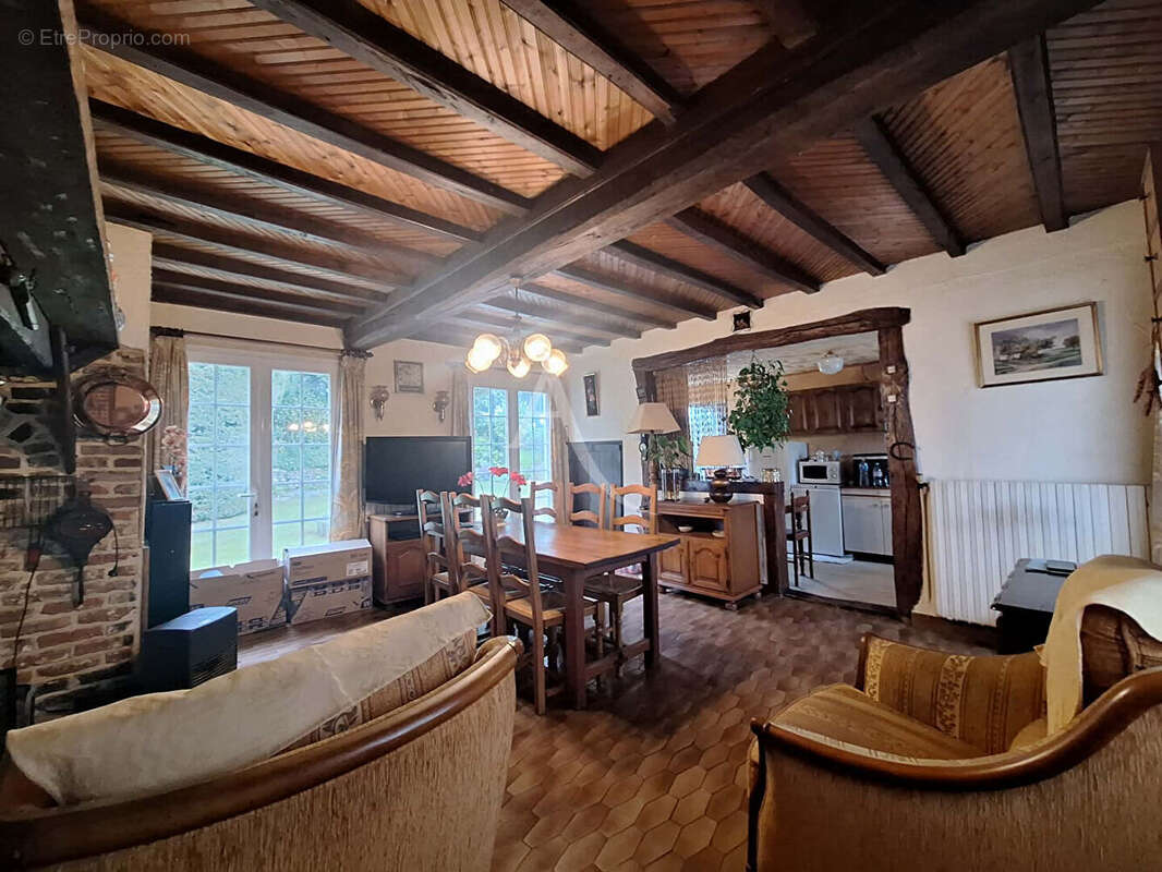 Maison à REGNIERE-ECLUSE