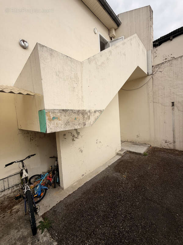 Vente plusieurs lots dans un immeuble - photo 64