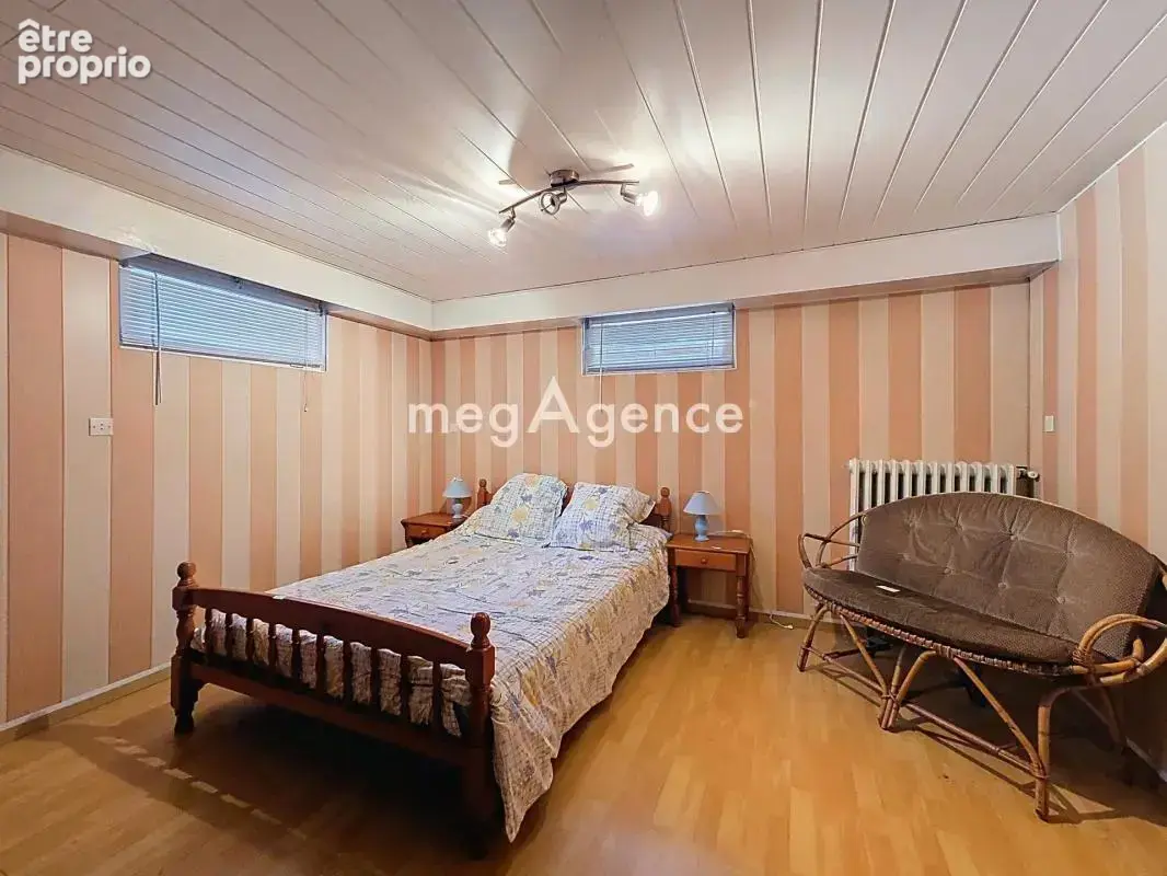 Maison 5 chambres sur sous-sol - photo 11