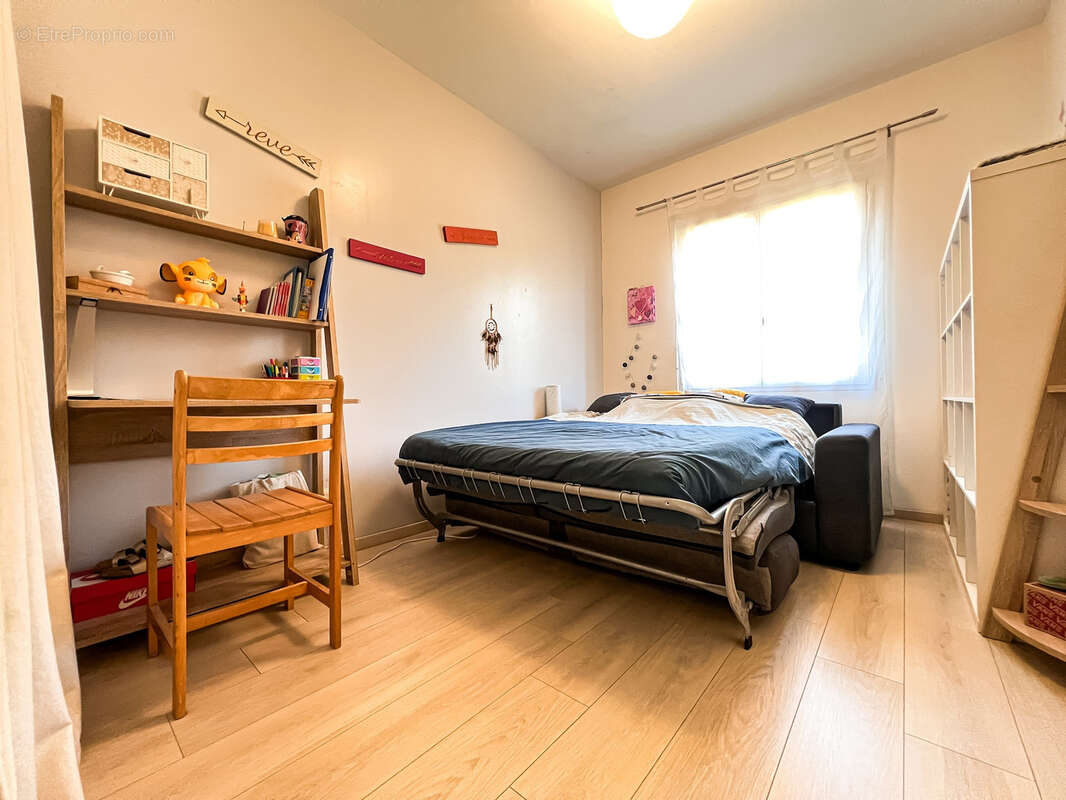 Maison à SAINT-JULIEN-EN-BORN