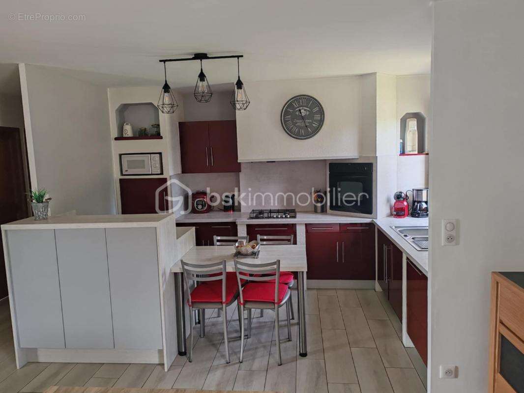 Maison à BOURNEVILLE