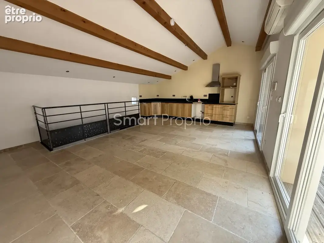 Maison rénovée en 2018 au coeur du village de Visan. - photo 2