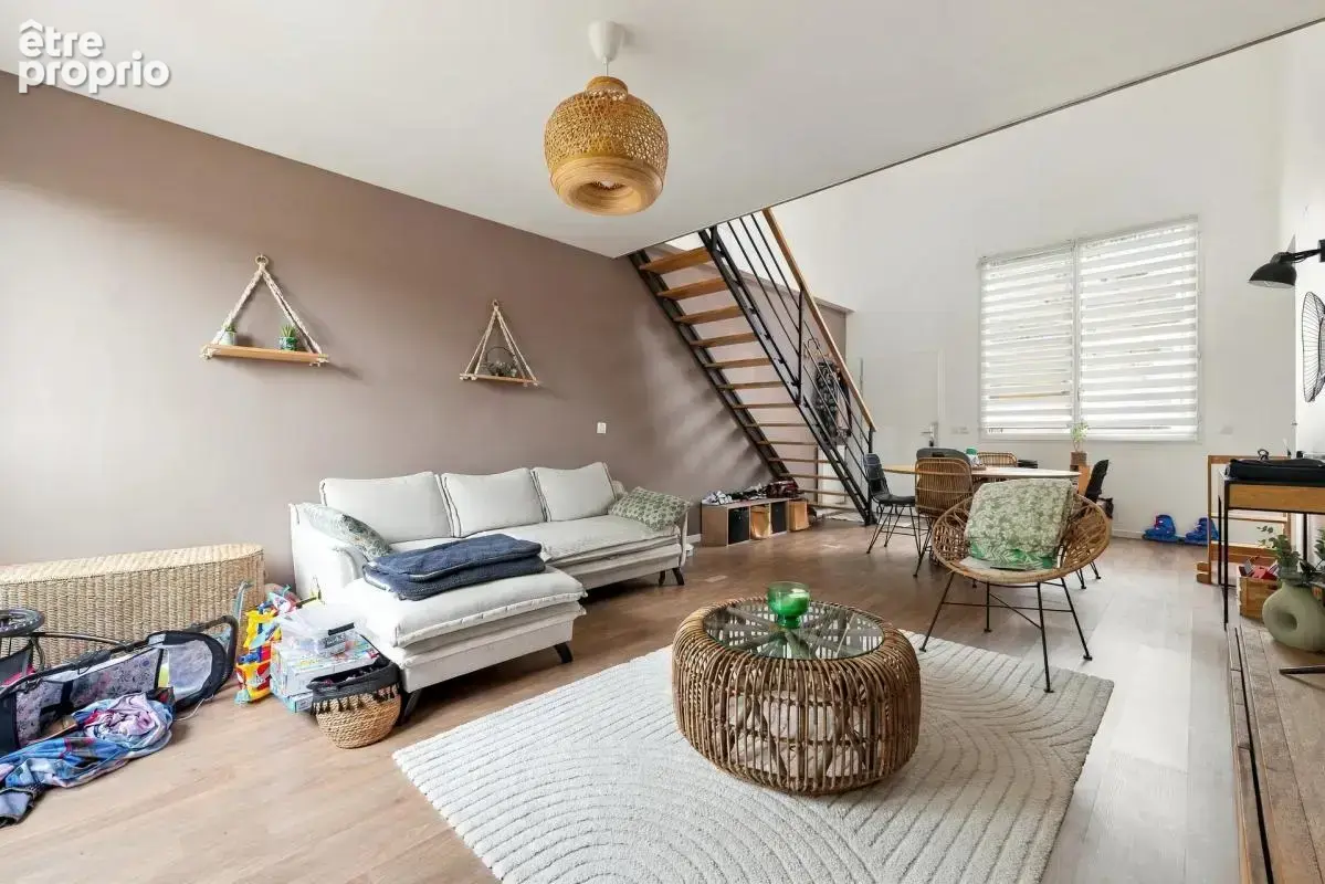Appartement à SAINTE-GENEVIEVE-DES-BOIS
