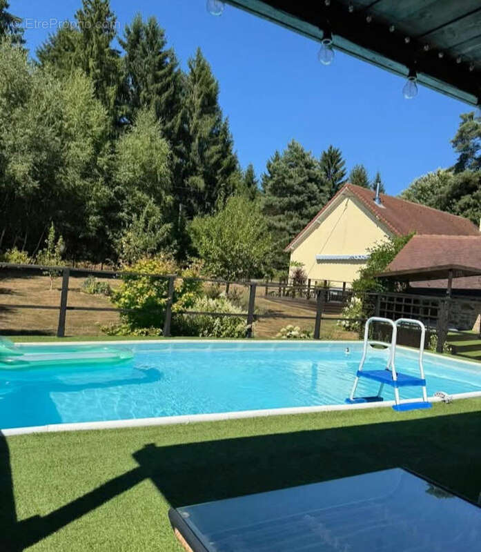 IMG-20250924-WA0000 (1) - Maison à SAINT-PRIEST-LES-FOUGERES