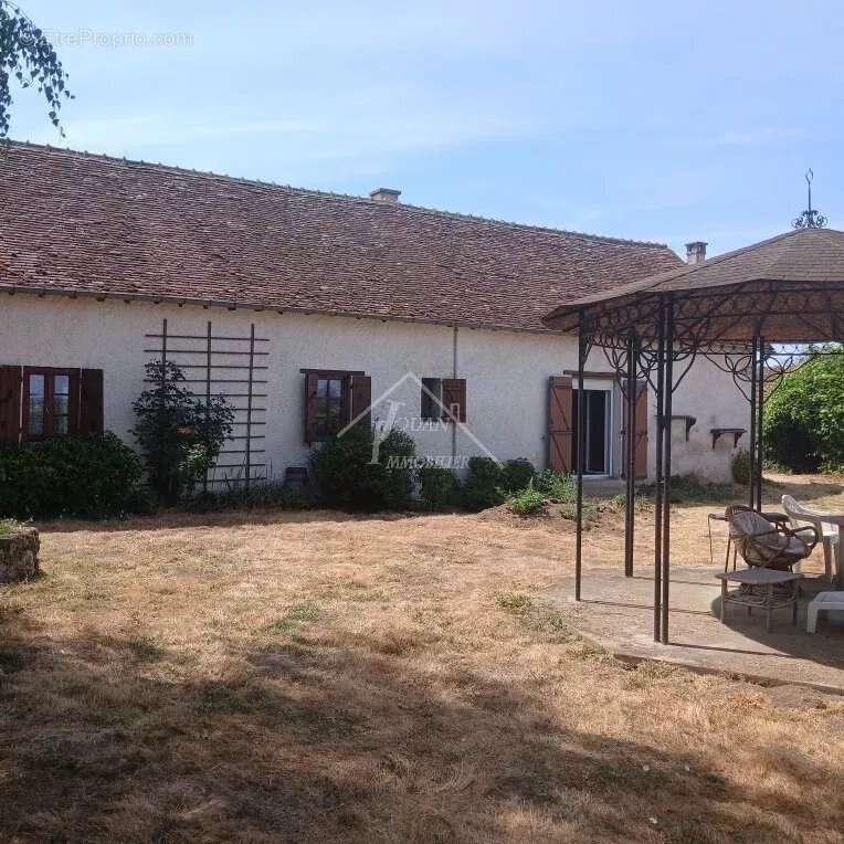 Charmante maison de 116 m² à La Ferté-Hauterive - photo 7