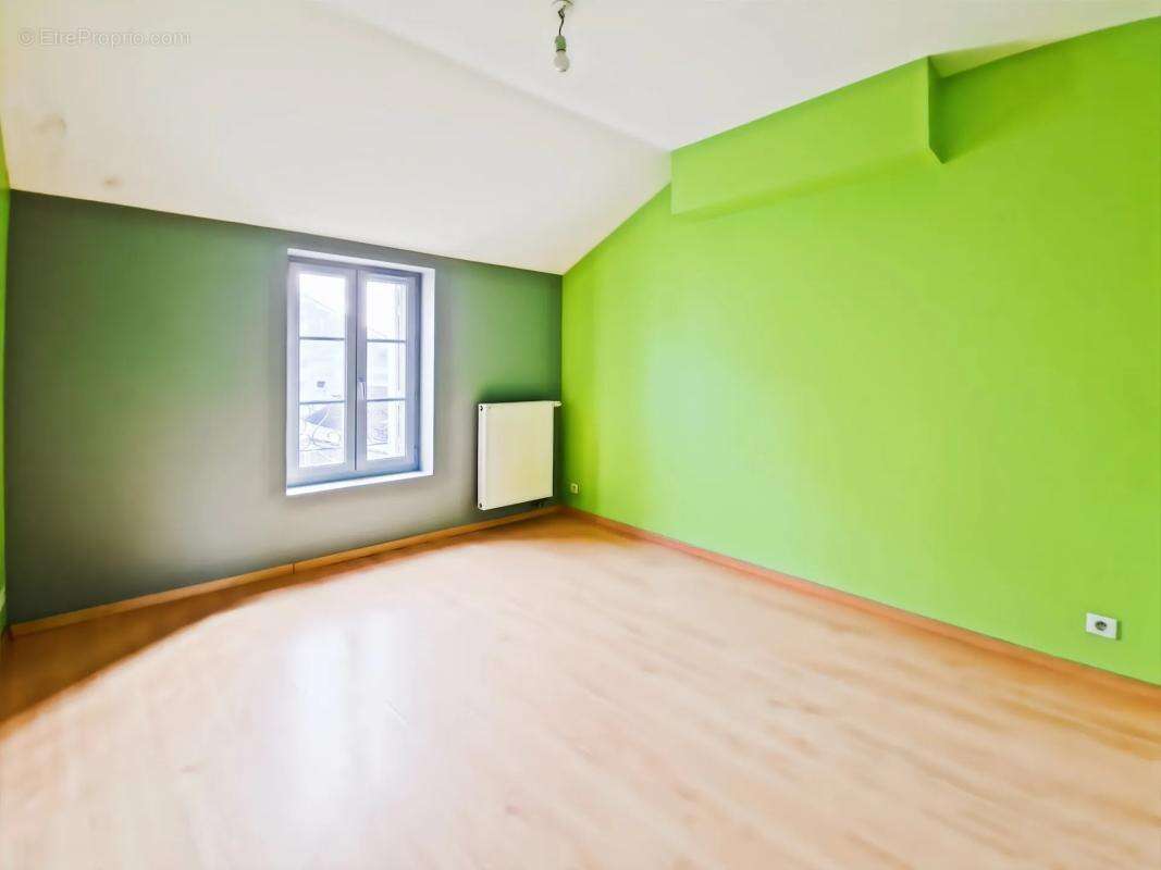 Maison à CHATELLERAULT