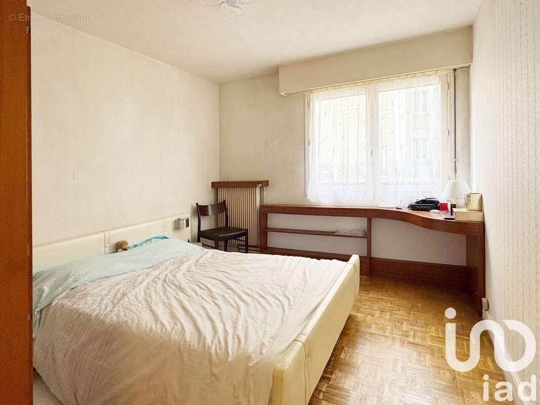 Photo 5 - Appartement à COURBEVOIE