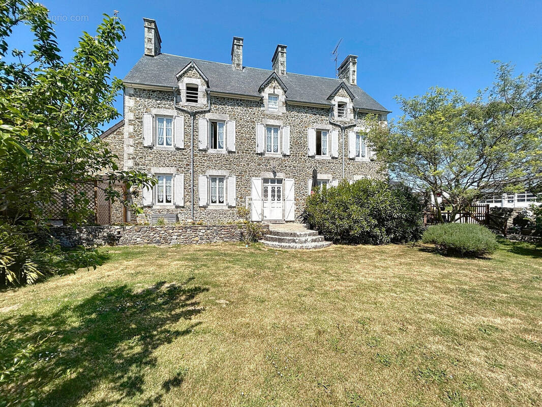 Maison à BLAINVILLE-SUR-MER