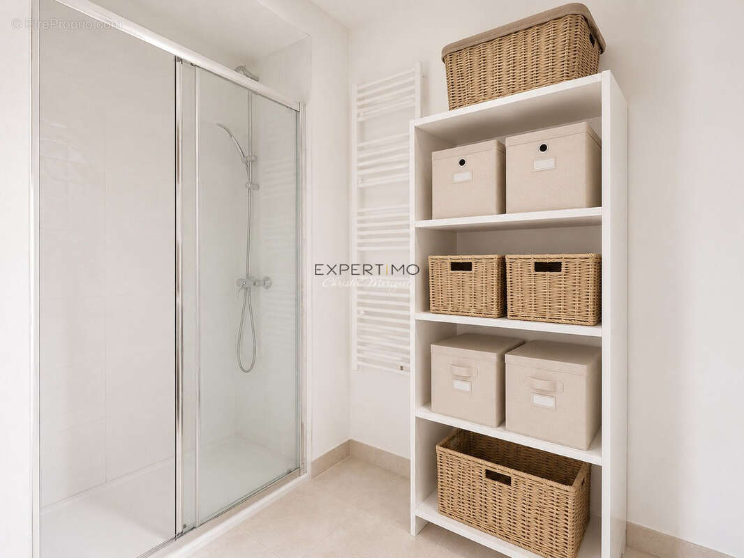 Appartement à SAINT-THIBAULT-DES-VIGNES